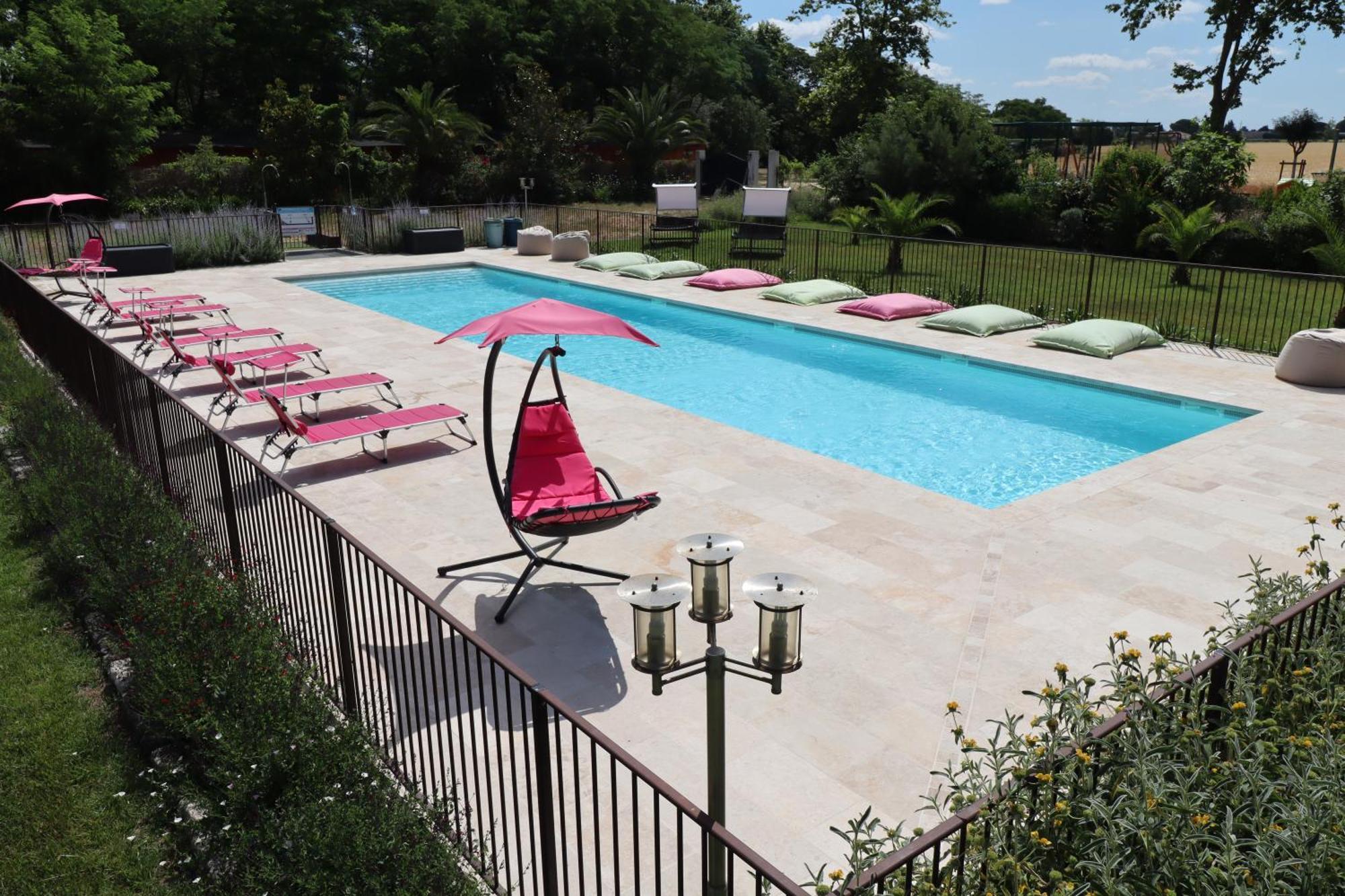 Saint-Just  Chambres D'Hotes Avec Jacuzzi Et Piscine Au Mas De Cadoule المظهر الخارجي الصورة