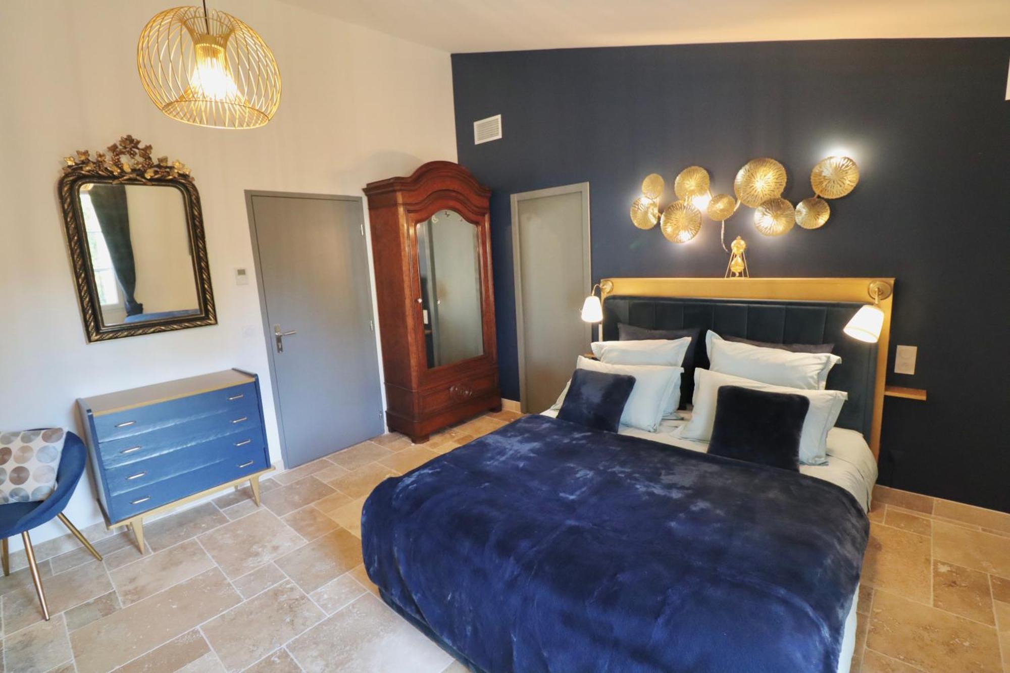 Saint-Just  Chambres D'Hotes Avec Jacuzzi Et Piscine Au Mas De Cadoule الغرفة الصورة