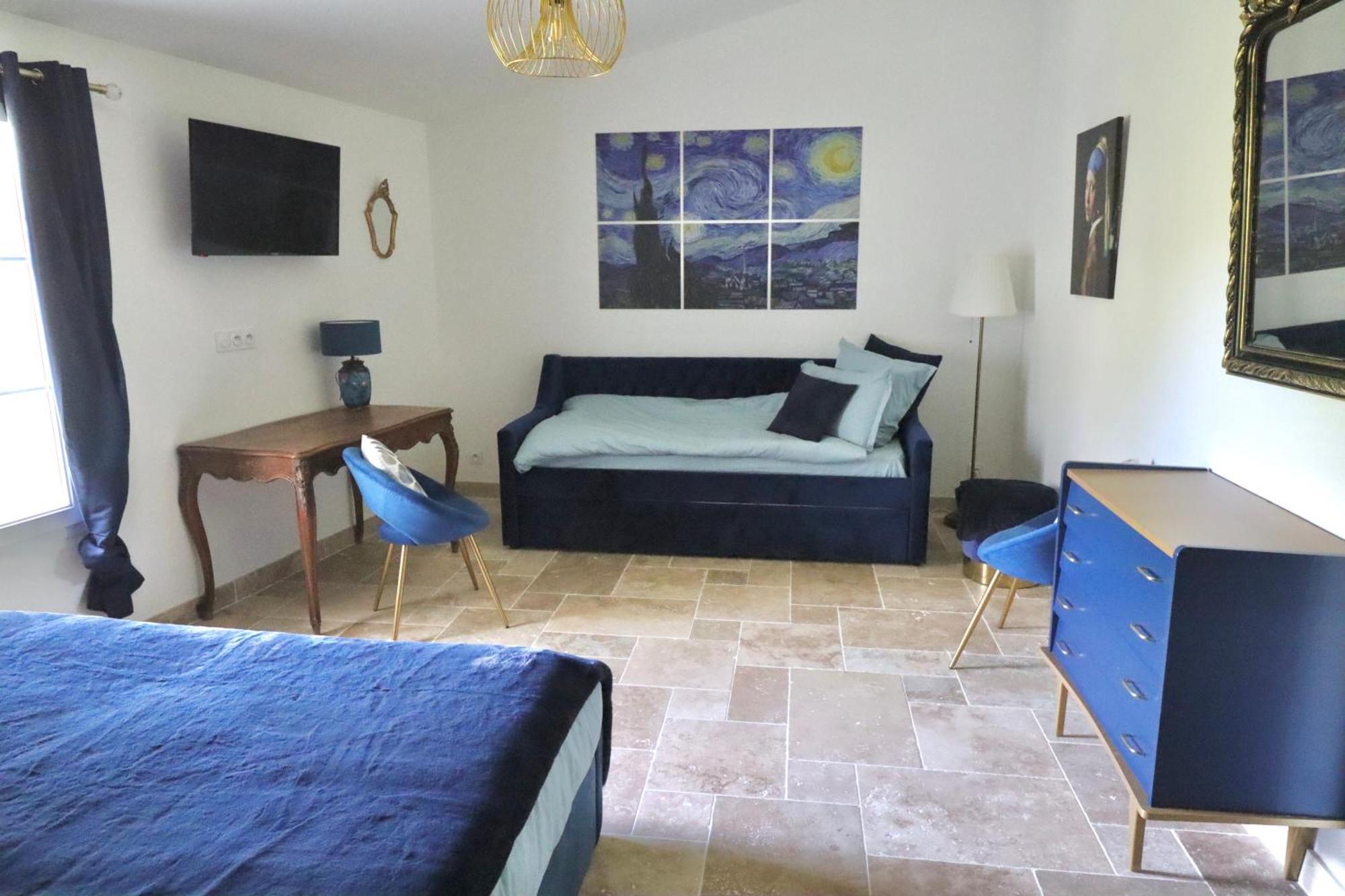 Saint-Just  Chambres D'Hotes Avec Jacuzzi Et Piscine Au Mas De Cadoule الغرفة الصورة